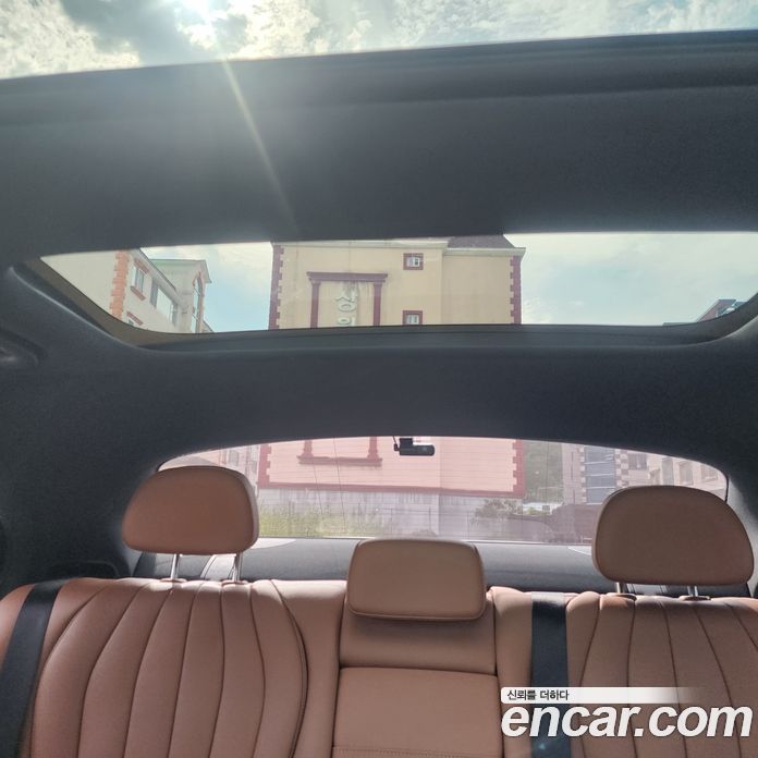 Mercedes-Benz E-Class W214 фото 14
