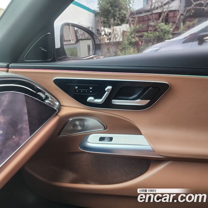 Mercedes-Benz E-Class W214 фото 16