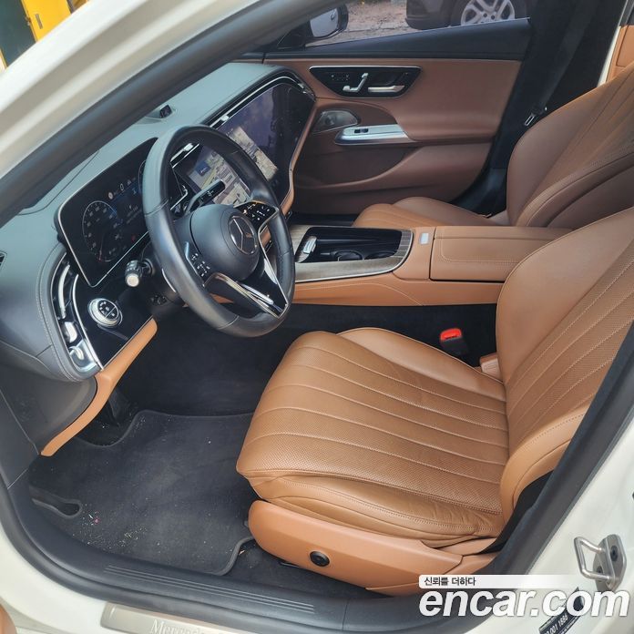 Mercedes-Benz E-Class W214 фото 18