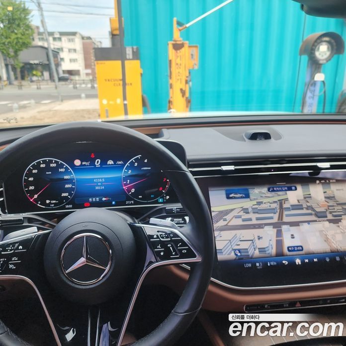 Mercedes-Benz E-Class W214 фото 20