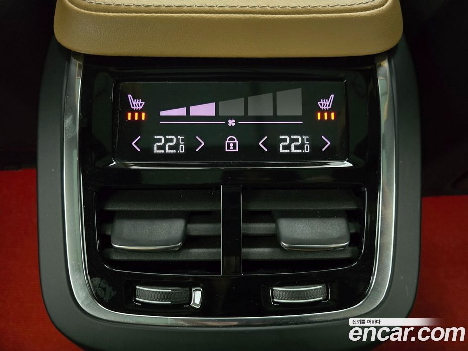 Volvo XC90 2nd Gen фото 18