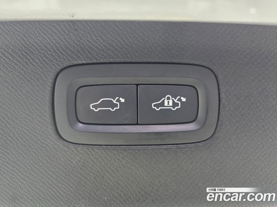 Volvo XC90 2nd Gen фото 19