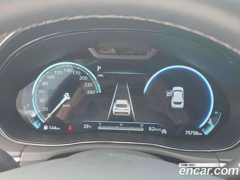 Genesis GV70 фото 10