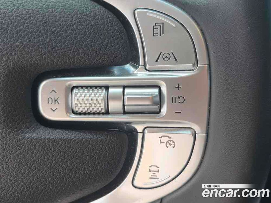 Genesis GV70 фото 12