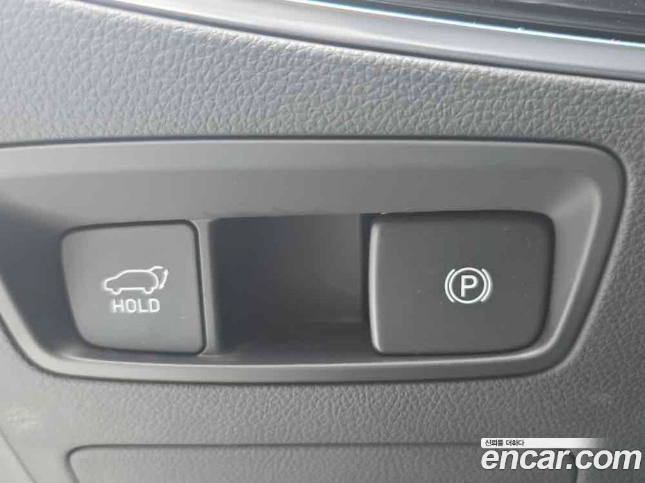 Genesis GV70 фото 20