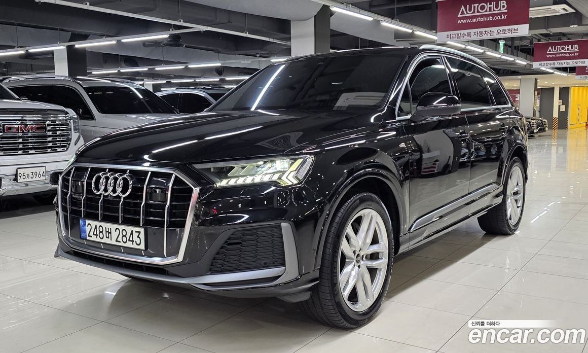 Audi Q7 (4M) фото 5