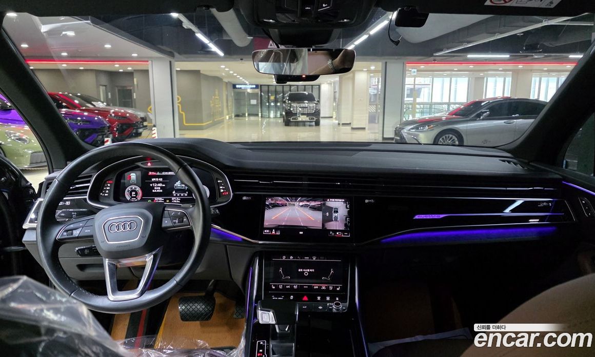 Audi Q7 (4M) фото 12