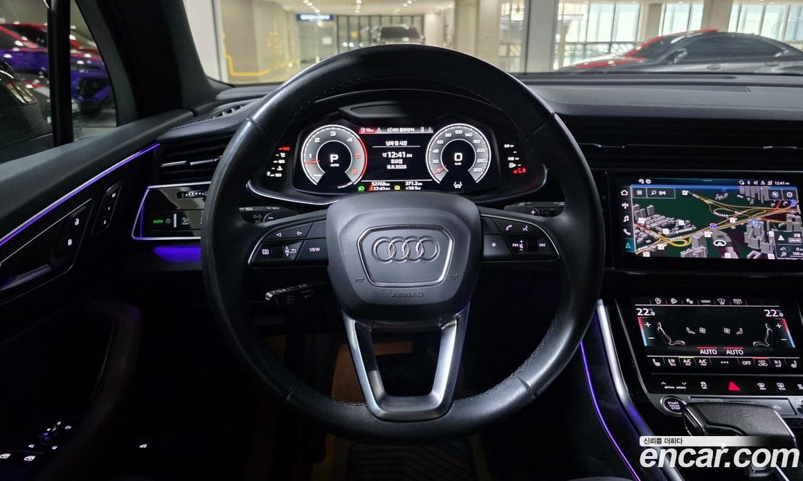 Audi Q7 (4M) фото 13