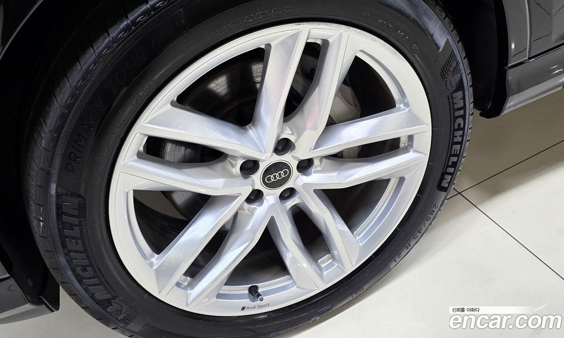 Audi Q7 (4M) фото 19