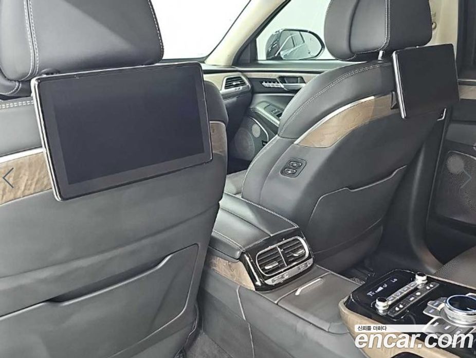 Genesis G90 фото 14