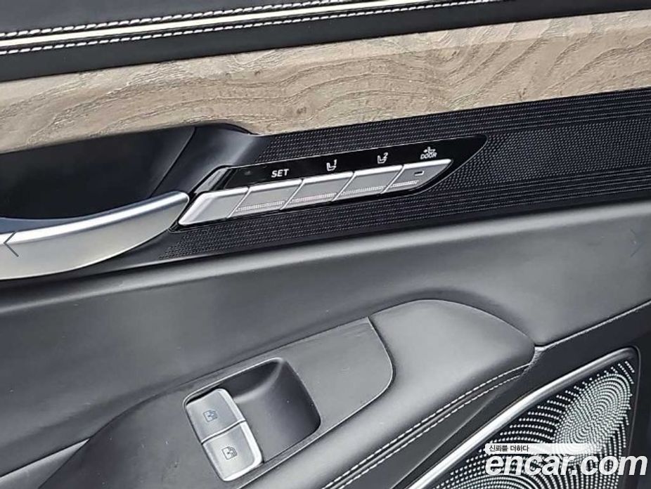 Genesis G90 фото 15