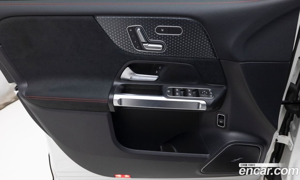 Mercedes-Benz EQB X243 фото 15