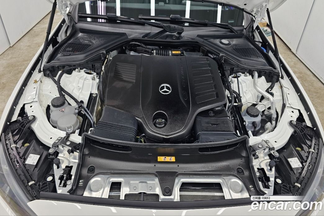 Mercedes-Benz E-Class W214 фото 6