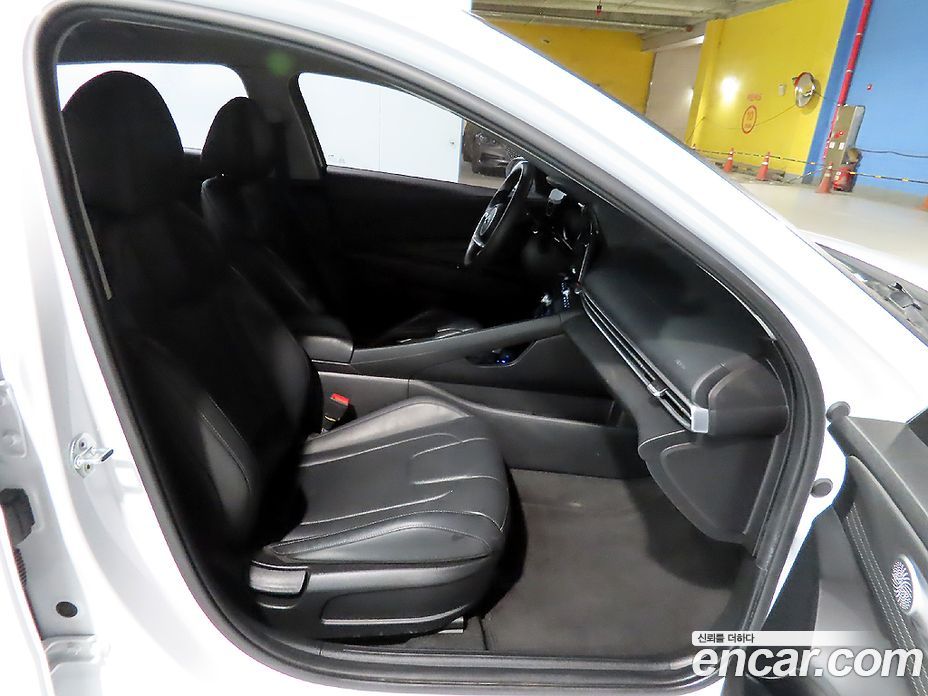 Hyundai Avante (CN7) фото 8