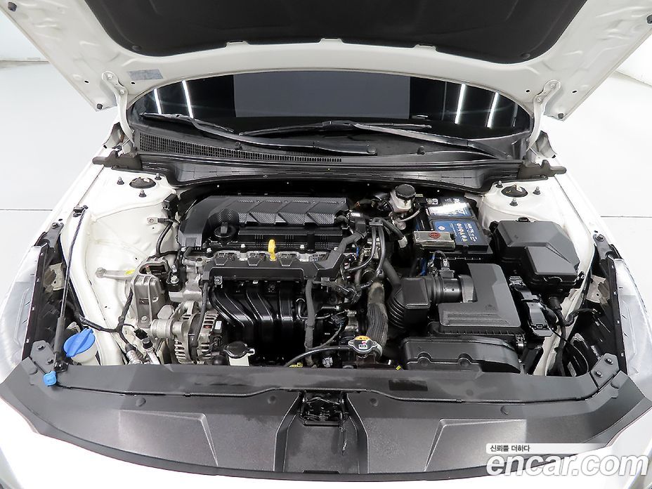 Hyundai Avante (CN7) фото 19