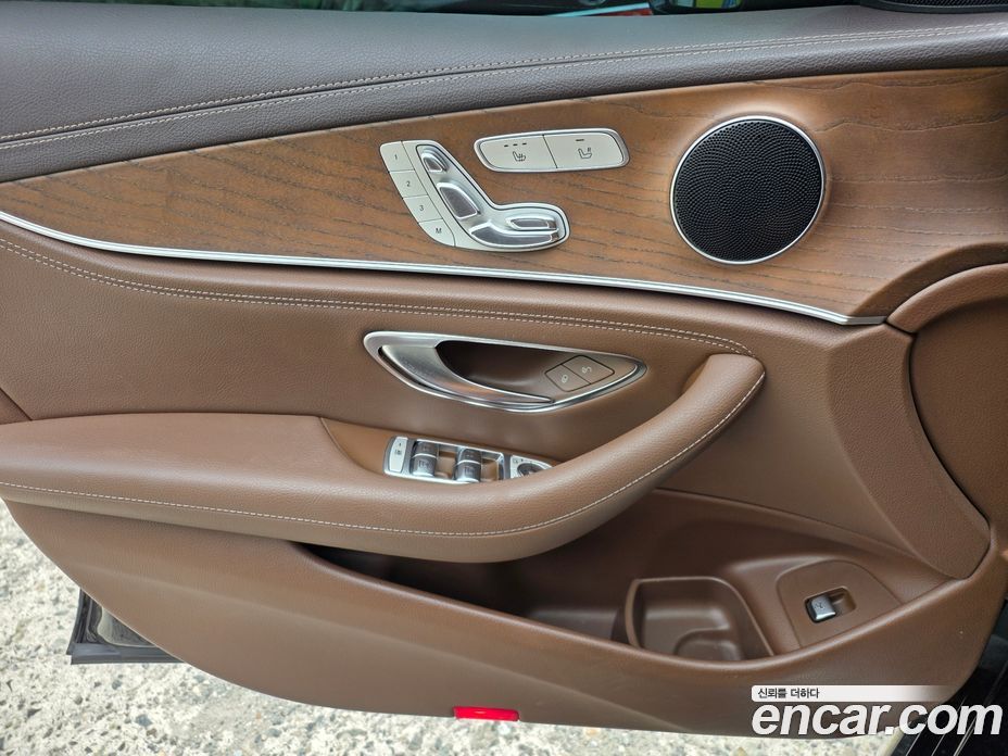 Mercedes-Benz E-Class W213 фото 10