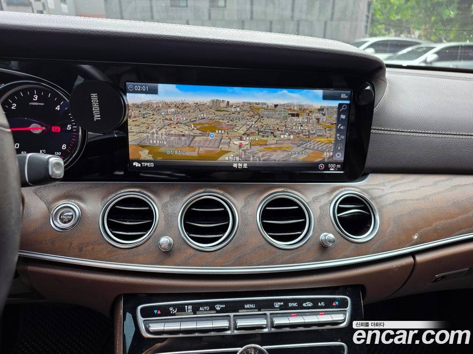Mercedes-Benz E-Class W213 фото 16