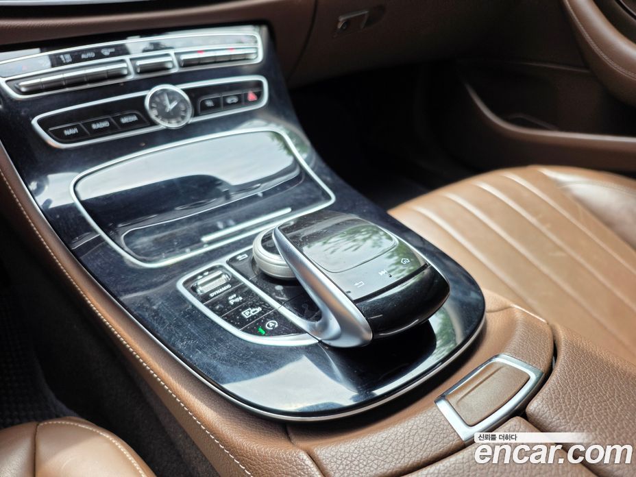 Mercedes-Benz E-Class W213 фото 17