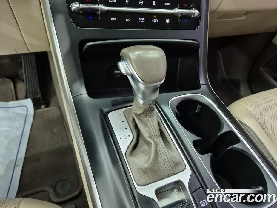 Kia Carnival 4th Gen фото 12