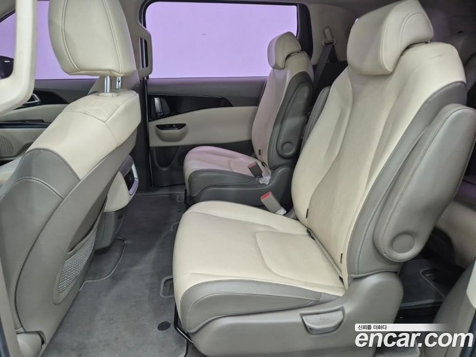Kia Carnival 4th Gen фото 15
