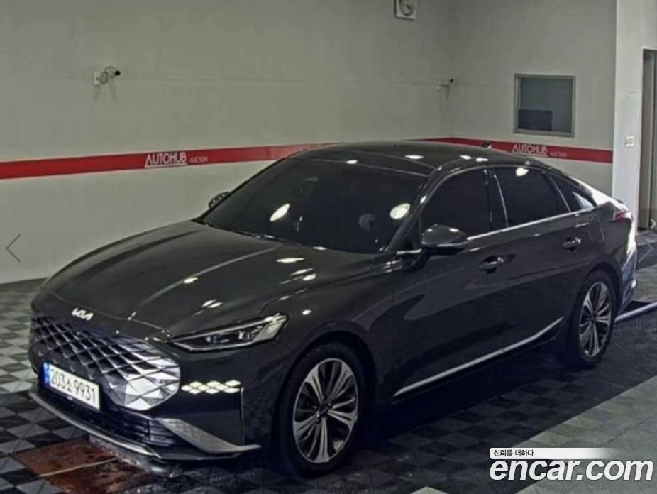 Kia K8 Hybrid з Кореї