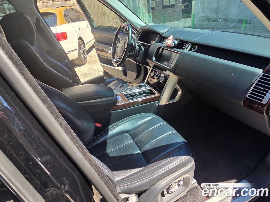 Land Rover Range Rover 4th Gen фото 15
