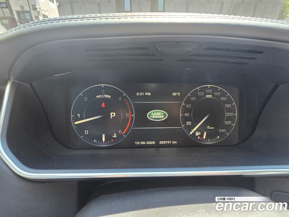 Land Rover Range Rover 4th Gen фото 18