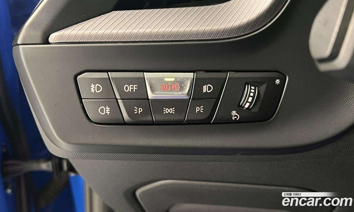 BMW 1-Series (F40) фото 14