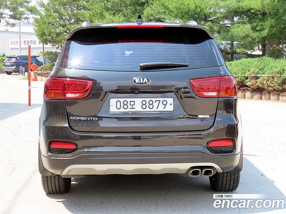 Kia Sorento 3rd Gen Restyling фото 4