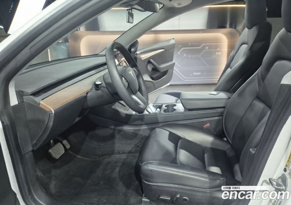 Tesla Model 3 фото 9