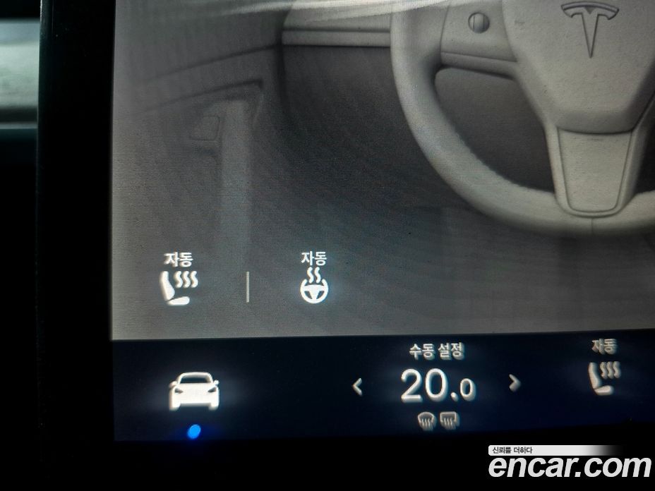 Tesla Model 3 фото 14