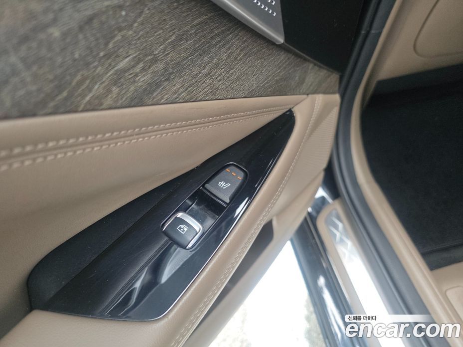 Kia K8 Hybrid фото 8