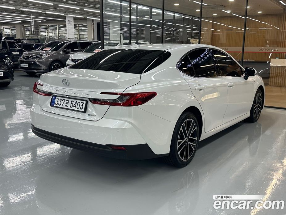 Toyota Camry (XV80) фото 2