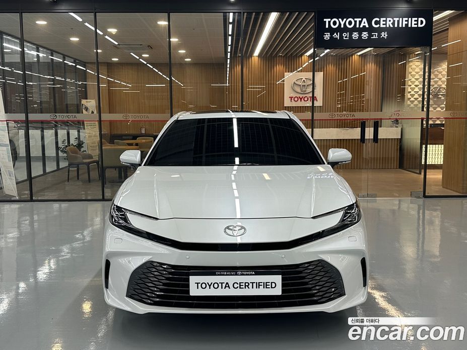 Toyota Camry (XV80) фото 3