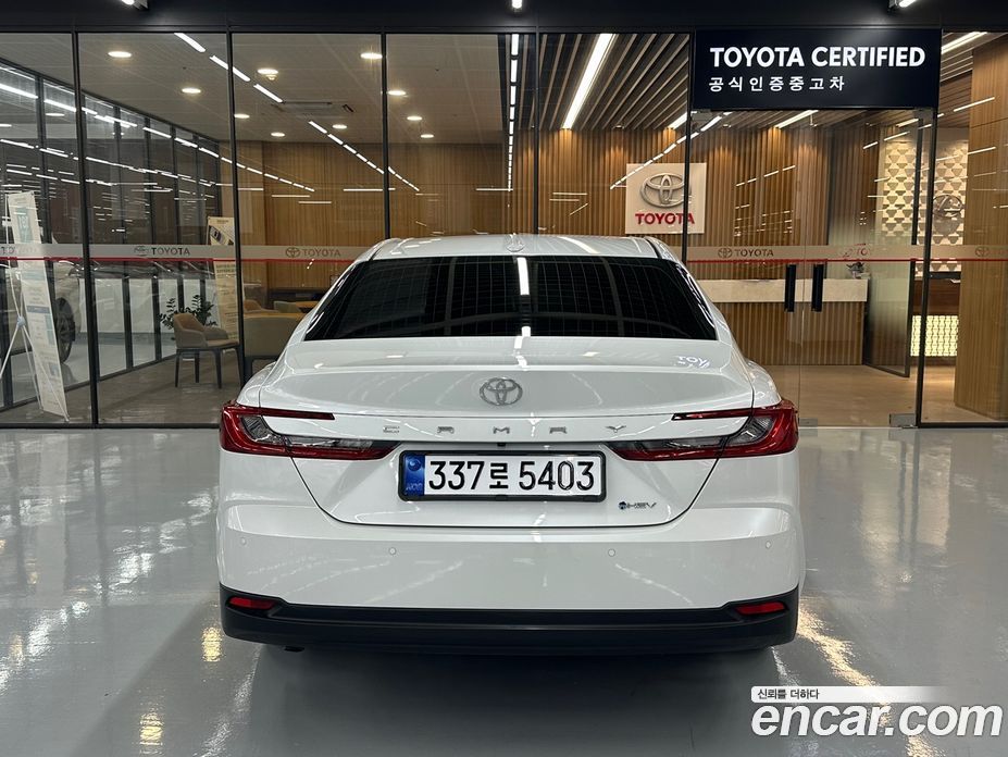 Toyota Camry (XV80) фото 4