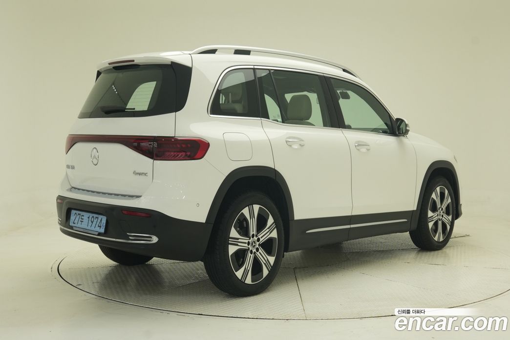 Mercedes-Benz EQB X243 фото 2