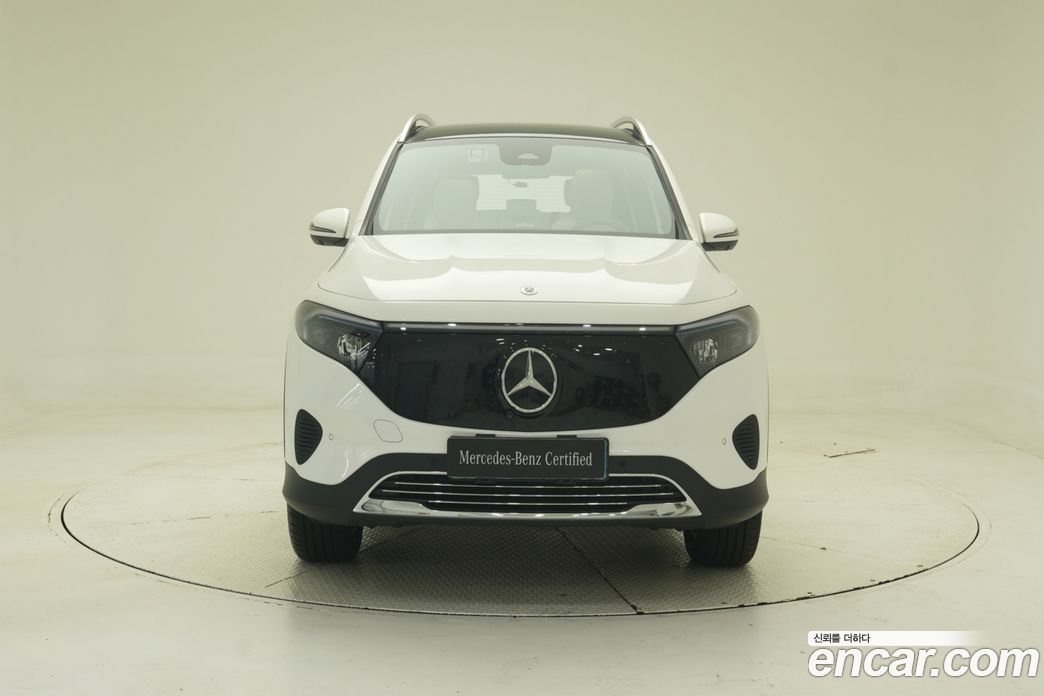 Mercedes-Benz EQB X243 фото 3
