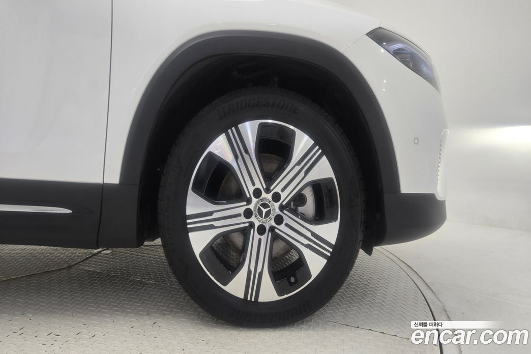 Mercedes-Benz EQB X243 фото 5