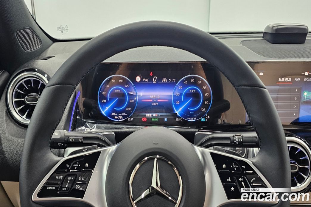 Mercedes-Benz EQB X243 фото 8