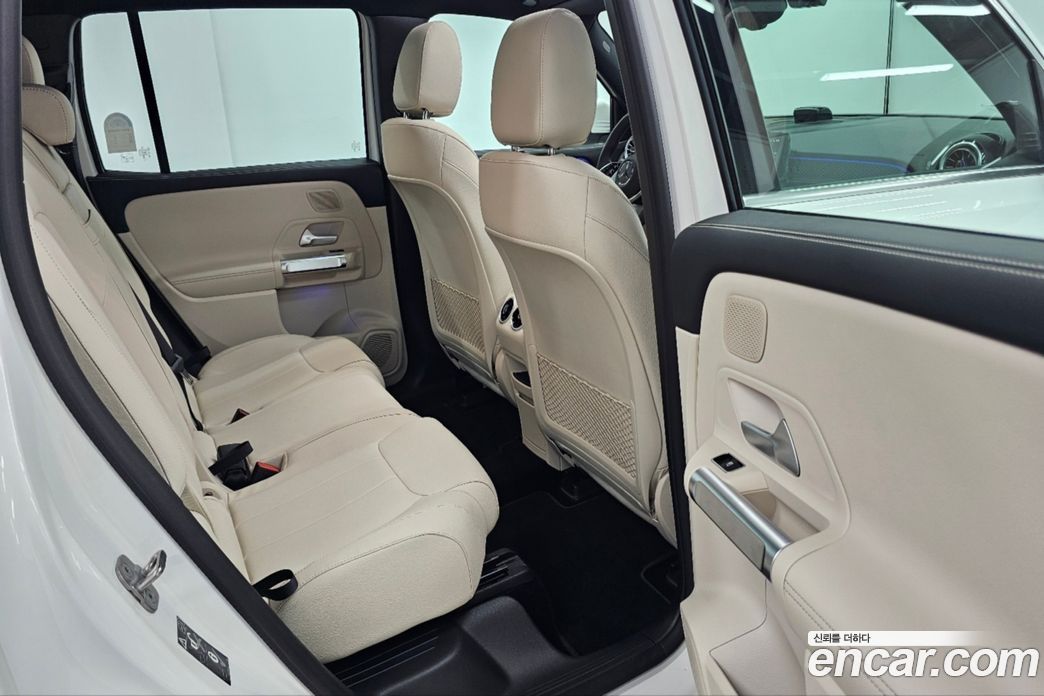 Mercedes-Benz EQB X243 фото 10