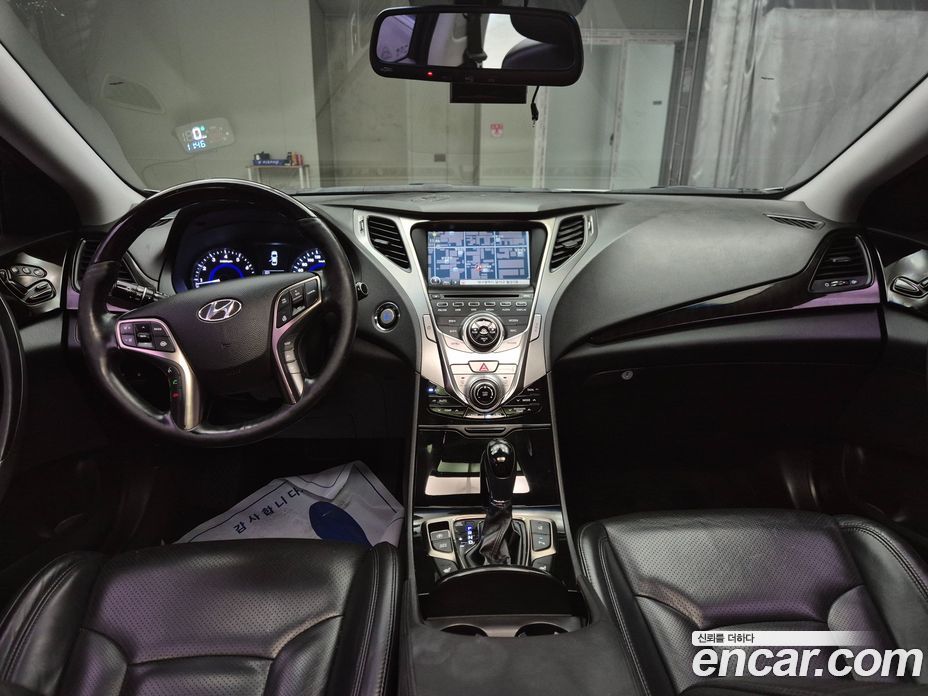 Hyundai Grandeur (HG) фото 12