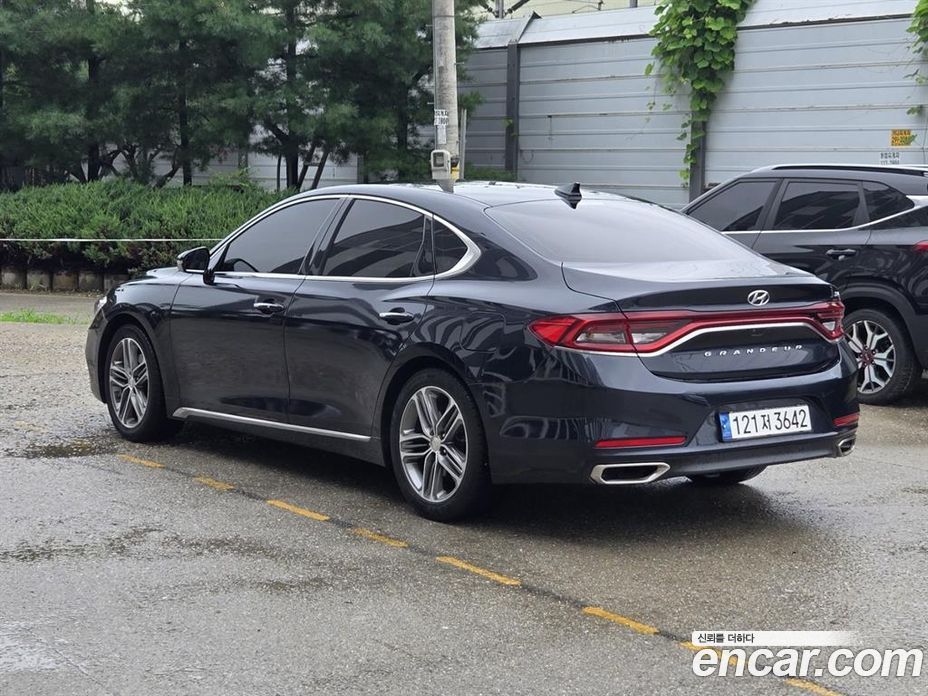 Hyundai Grandeur (IG) 6th Gen фото 3
