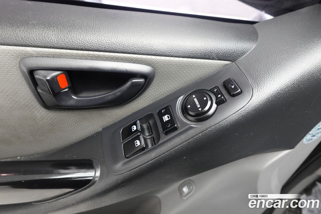 Hyundai Grand Starex фото 12