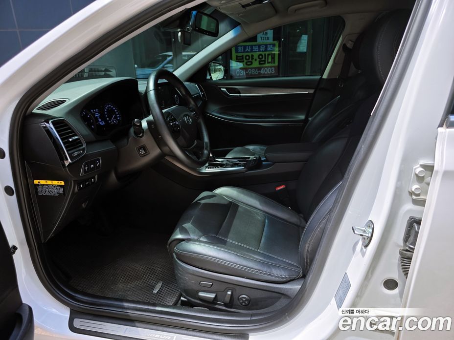 Hyundai Grandeur (IG) 6th Gen фото 4