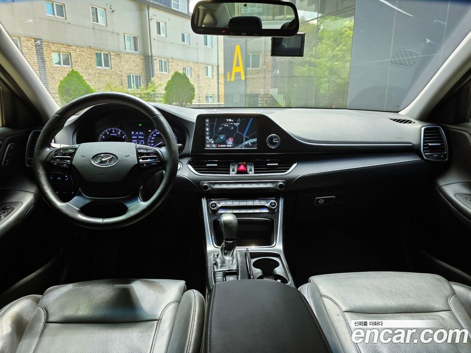 Hyundai Grandeur (IG) 6th Gen фото 5