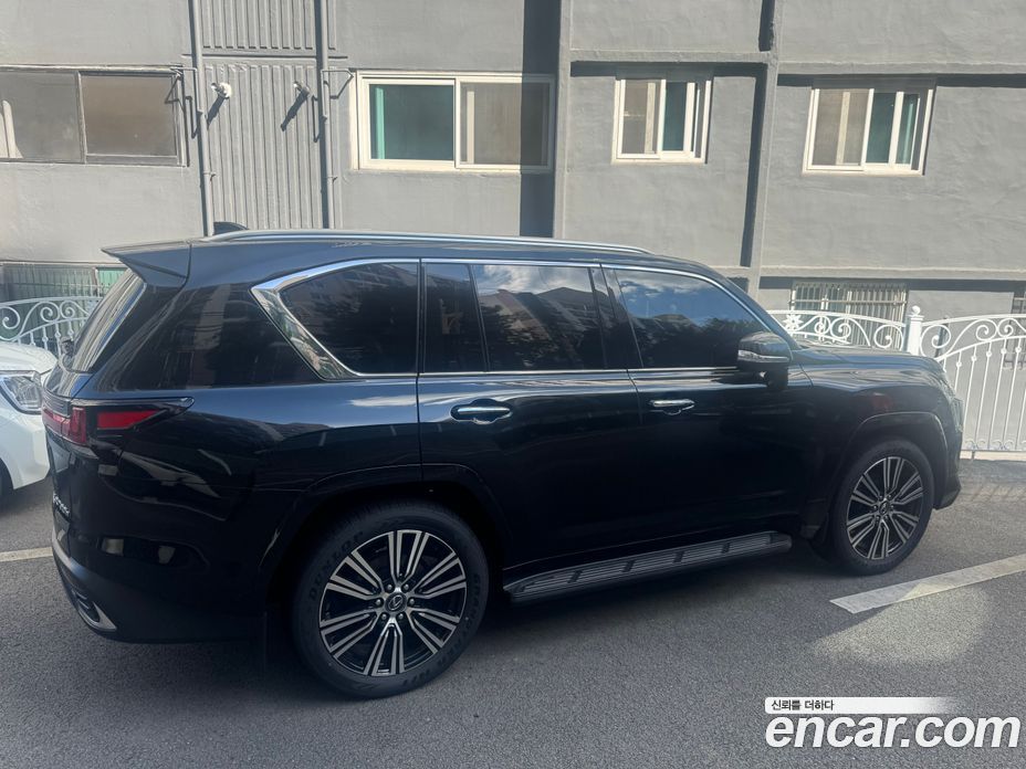 Lexus LX 4th Gen фото 2