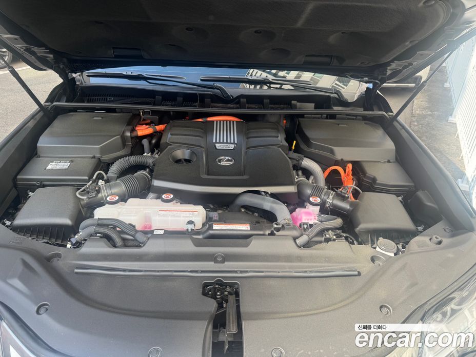 Lexus LX 4th Gen фото 6