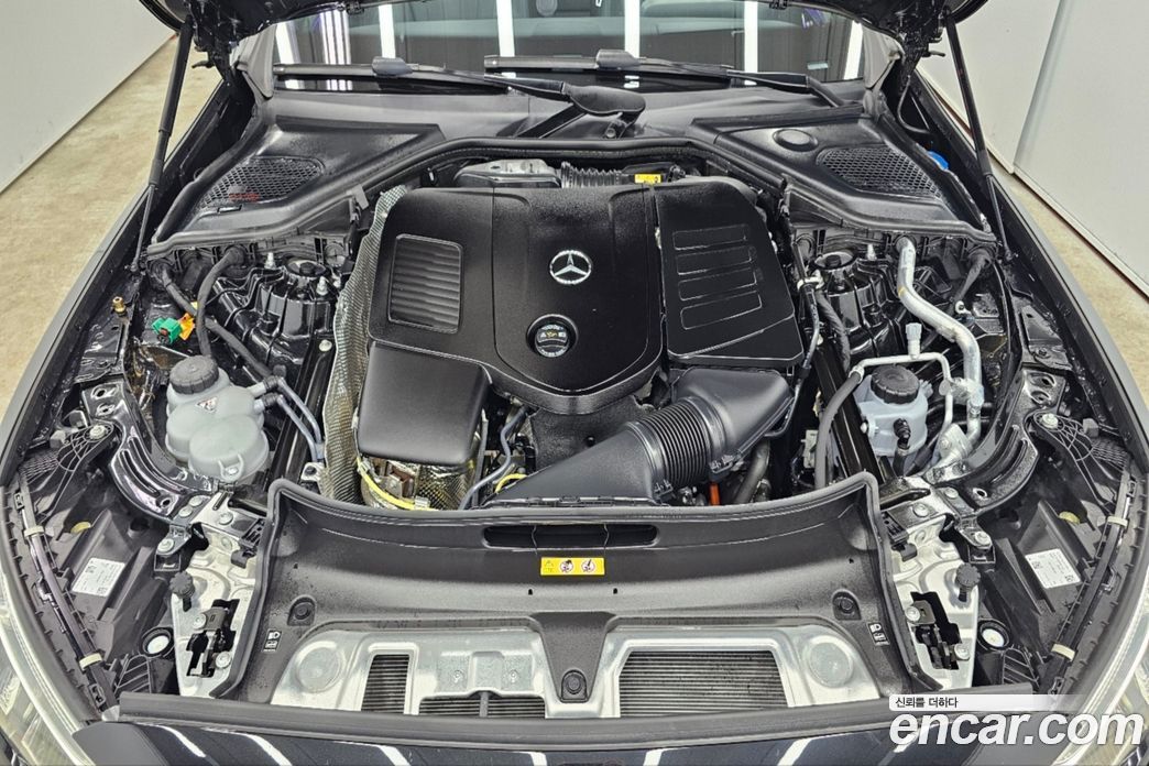 Mercedes-Benz E-Class W214 фото 6