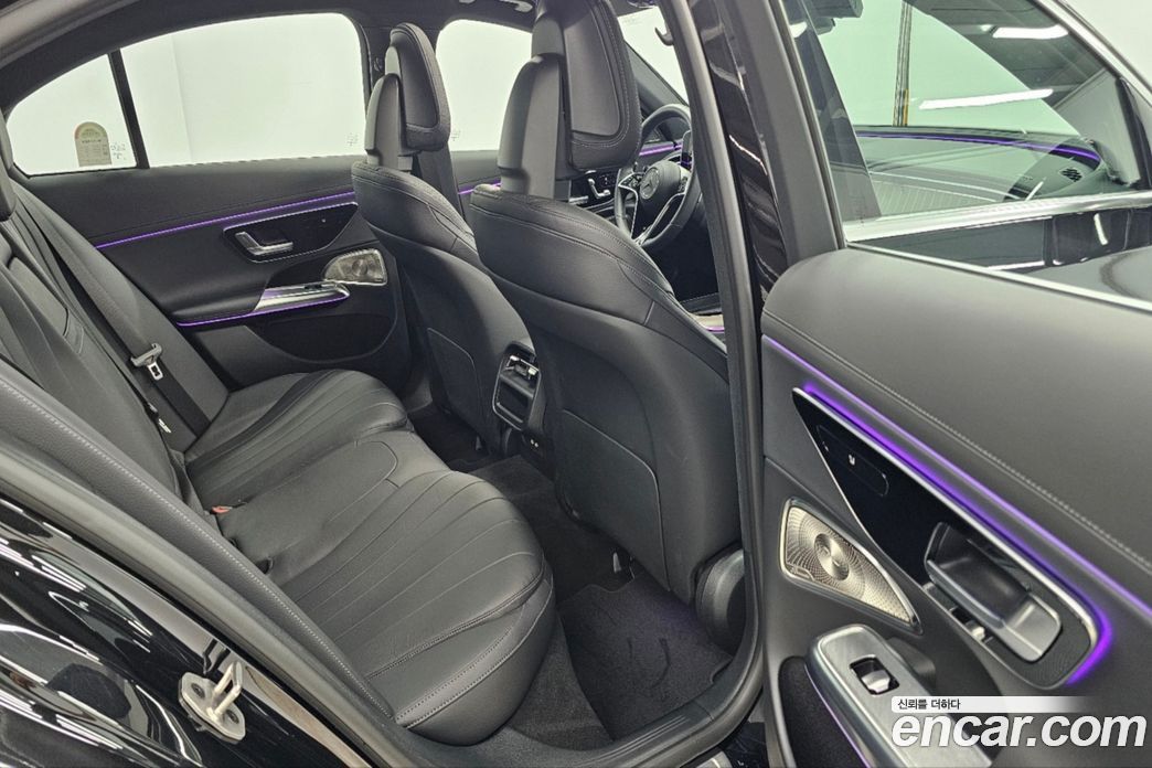 Mercedes-Benz E-Class W214 фото 10
