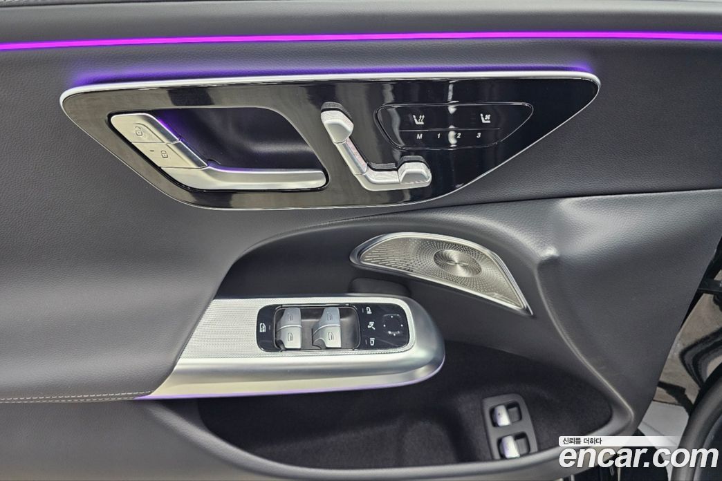 Mercedes-Benz E-Class W214 фото 15